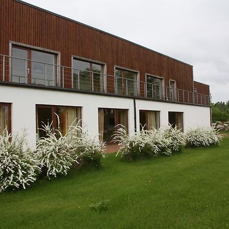 Rederi Hotel Roja Exterior foto