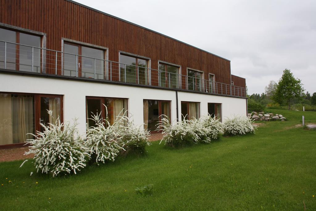 Rederi Hotel Roja Exterior foto